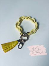 Load image into Gallery viewer, Chain link wristlet keychains
